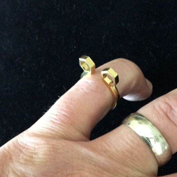 New BaubleBar Geometric Ring (G1) - Picture 5 of 5